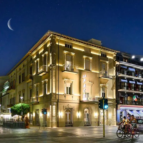 Hotel La Pace, hotel in Viareggio