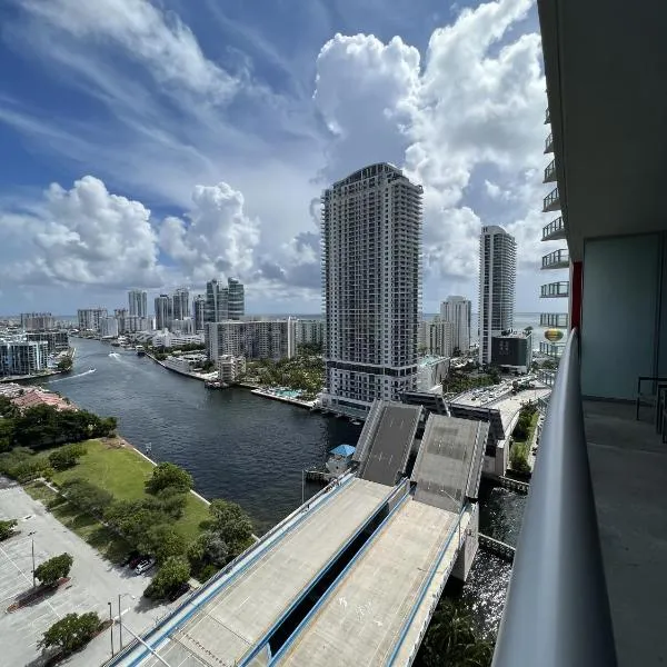 23rd floor Luxury & Spacious BeachWalk Resort Apartment with Amazing View，哈蘭代爾海灘的飯店