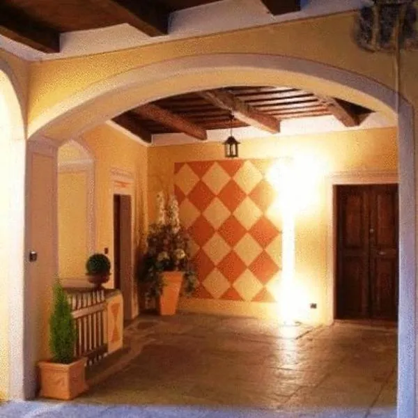 Hotel Casa Arizzoli, hôtel à Cannobio