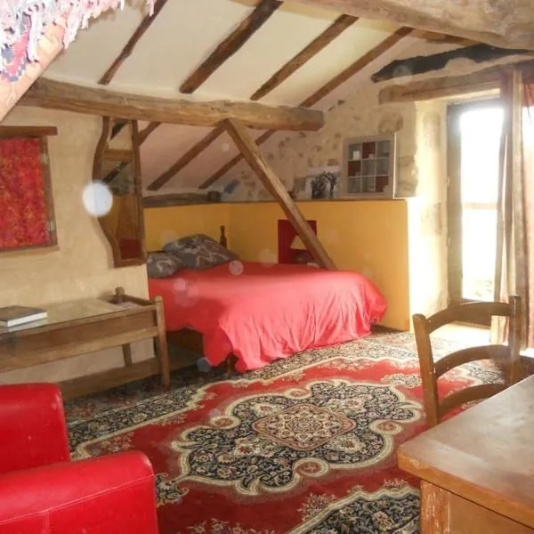 Joli Bois, hotel in Montrollet