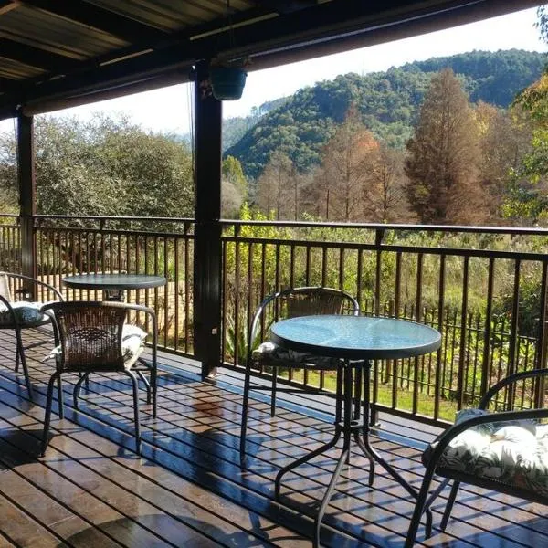 Ebeneezer Self-Catering Guesthouse in the Lowveld, hotel sa Sabie