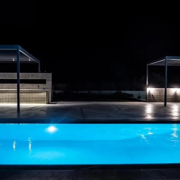 Olive suite, guesthouse by Villa Elia, ξενοδοχείο στο Μαρκόπουλο