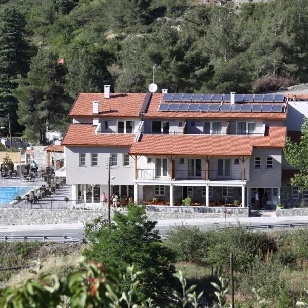 Livadia Hotel Kyperounta, hotel in Spilia