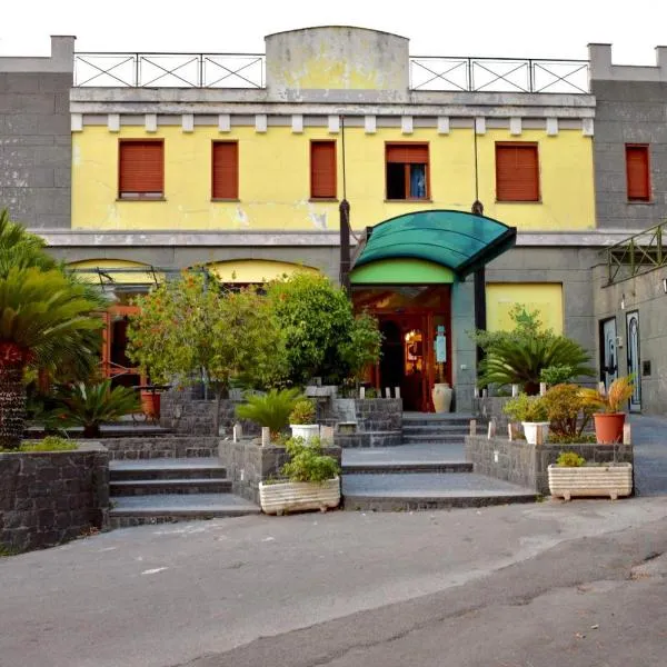 Hotel Belvedere, отель в городе Эрколано