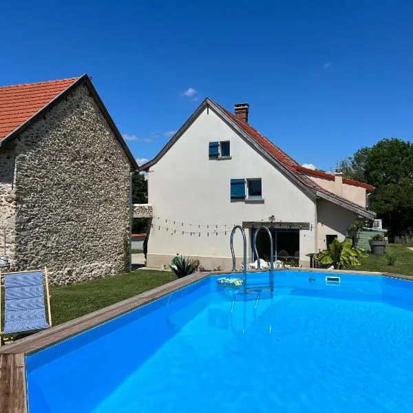 Les volets bleus, hótel í Fère-en-Tardenois