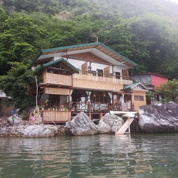 El Gordo's Seaside Adventure Lodge, hotell sihtkohas El Nido