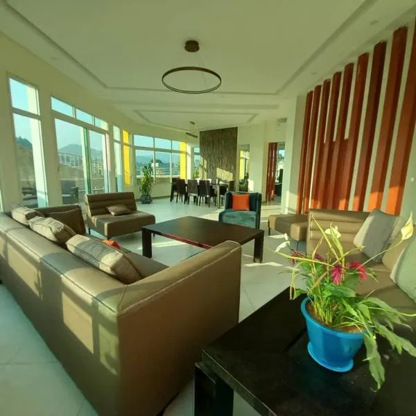 Penthouse au coeur de Yaoundé Quartier Bastos, hotel v destinaci Yaoundé