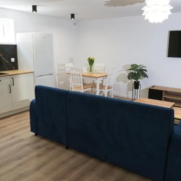 Apartament pod Przykrywką, отель в городе Warpuny