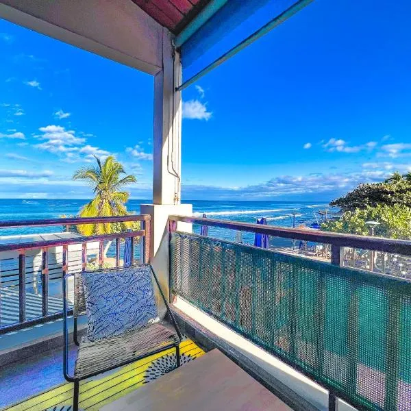 Le Pétrel Noir - Appartement sur la plage des Roches Noires à Saint-Gilles-les-Bains, hôtel à Saint-Gilles les Bains