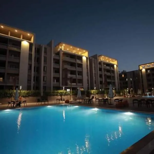 شاليه غرفة وريسبشن جراند هيلز, hotel Dawwār ‘Abd Allāh városában