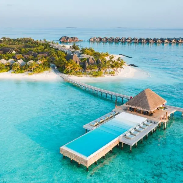 Heritance Aarah - Premium All Inclusive - 40 Minutes away from Male by Seaplane, hotel em Raa Atoll