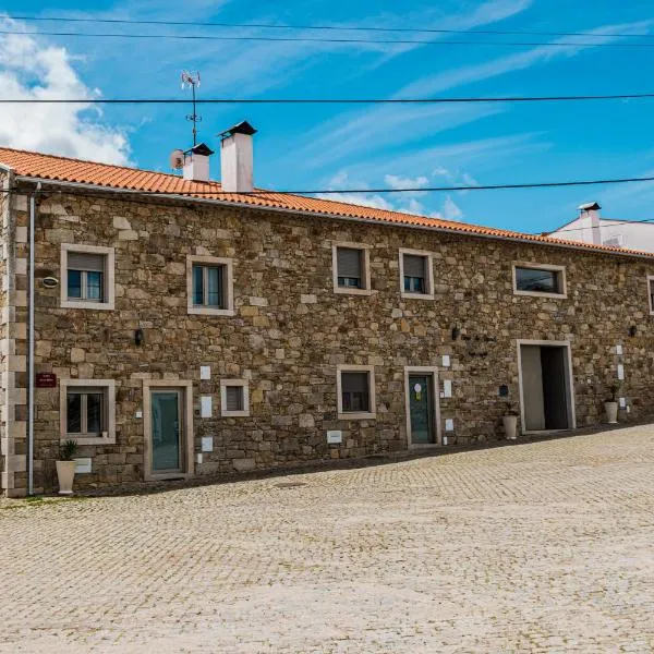 Casas Campo Cimo da Quinta, hótel í Miranda do Douro