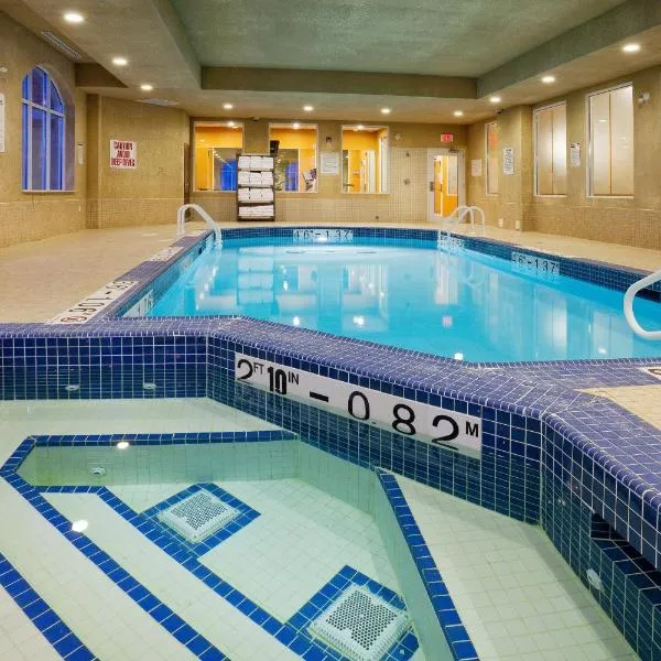 Holiday Inn Express Hotel & Suites Clarington - Bowmanville by IHG, hotel in Bowmanville