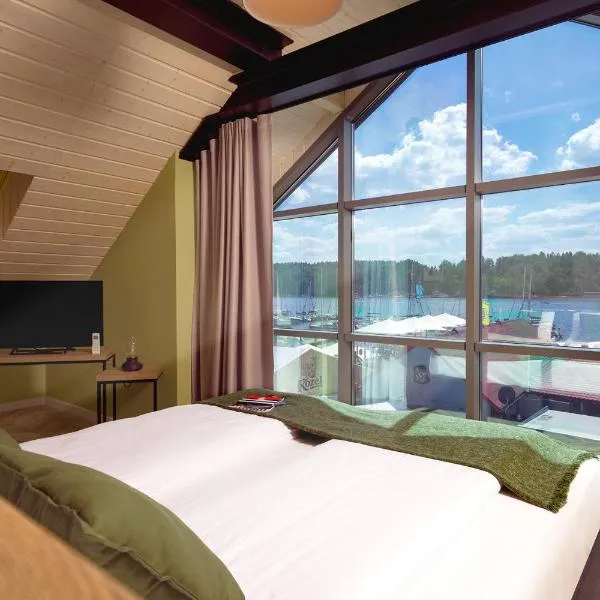 Kamienica Portowa, hotel v destinaci Mikołajki