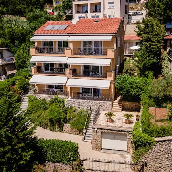 Apartments Villa Slavica, hotel en Ičići