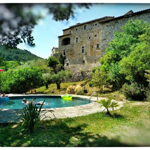 ÔRacines du Calme Maison Hélianthy, hotel v destinaci Sanilhac