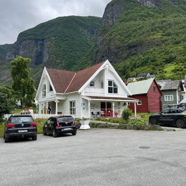 Undredal Fjord Apartments、ウンドレダルのホテル