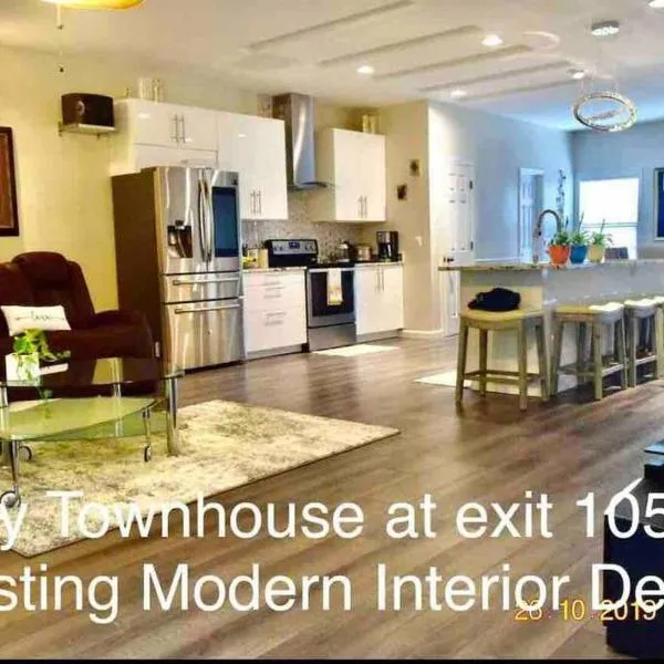New Modern house?A mins to Hwy i-85, 316、ローレンスビルのホテル