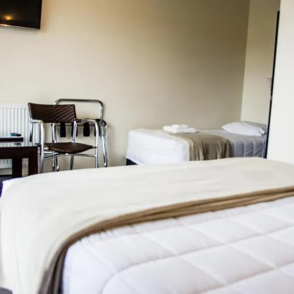 フィヨルドランド ホテル（Fiordland Hotel）、テアナウのホテル