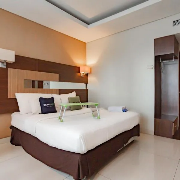 Urbanview Hotel Newton Riau Bandung by RedDoorz, hotel in Bandung