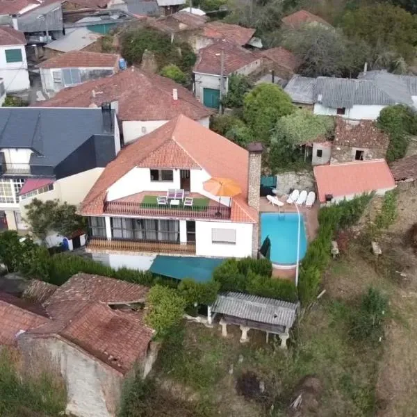 Casa con Piscina en Ramiras, Ourense, hotel a Santo Tomé