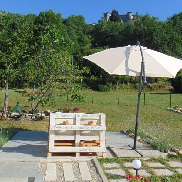 Il Giardino di Marzo Guest House, ξενοδοχείο σε Monti di Licciana Nardi