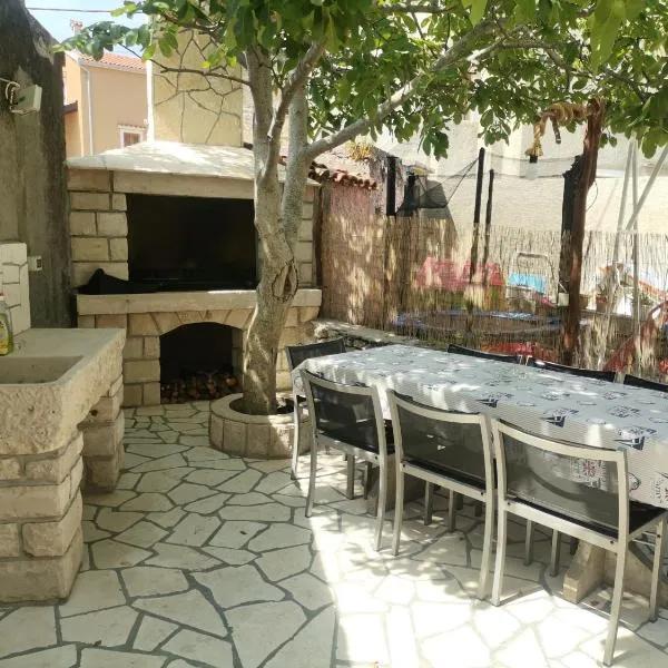 Holiday house MORO, hotel v destinaci Orlec