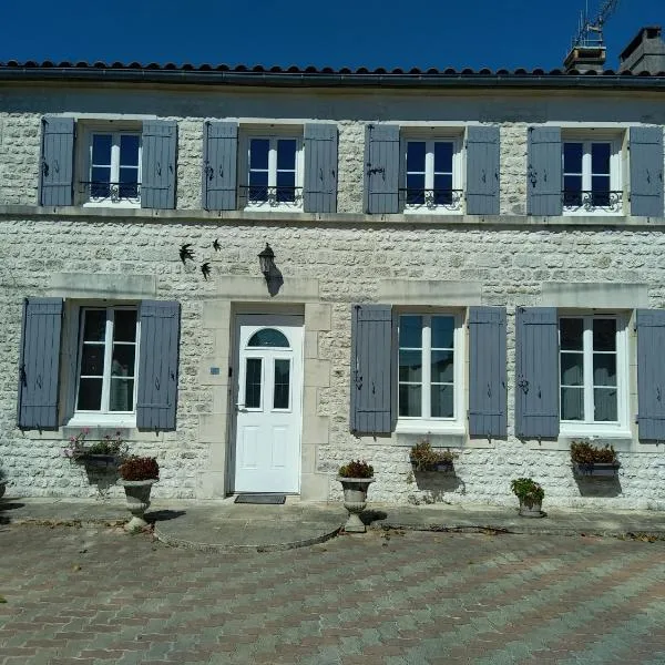 Gîte climatisé les hirondelles, hotel di Pons