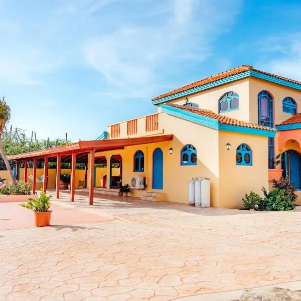Villa Encantada Aruba, hotel in Noord