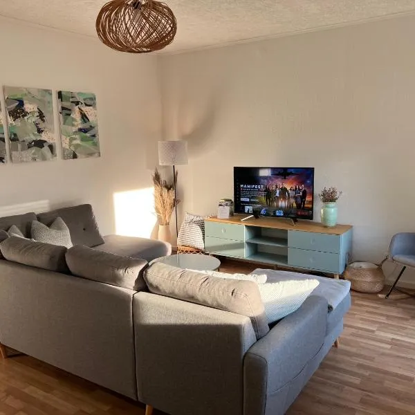 NEU: Grüne Idylle nahe Hauptbahnhof & Hufeisensee, hotel in Halle an der Saale