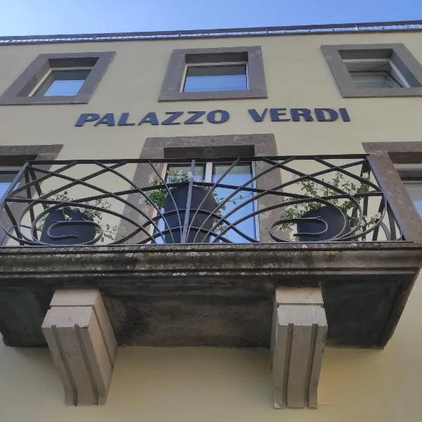 Palazzo Verdi Holiday Viterbo, hotel v destinácii Viterbo