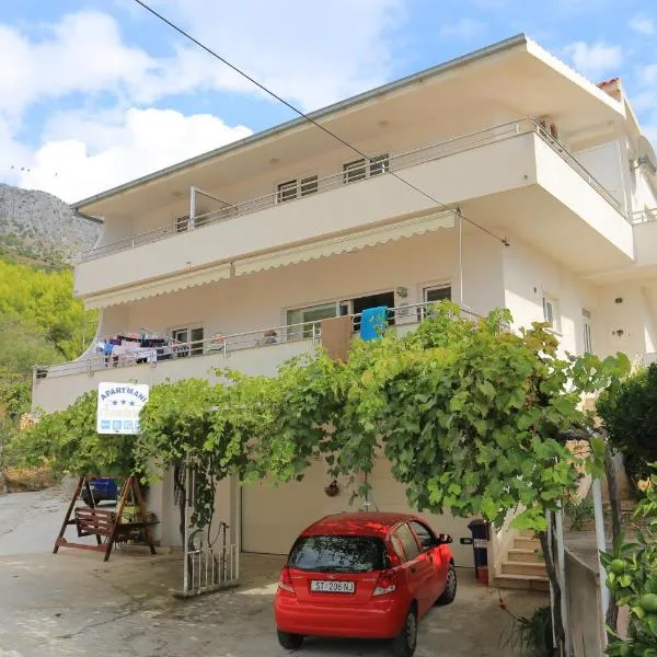 Apartments with a parking space Sumpetar, Omis - 11798, hotel v destinácii Jesenice