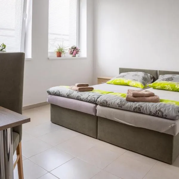 Motorest Farmárik, hotel a Topoľčany