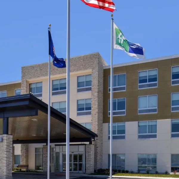 Holiday Inn Express & Suites - Southgate - Detroit Area by IHG, hotel in Southgate