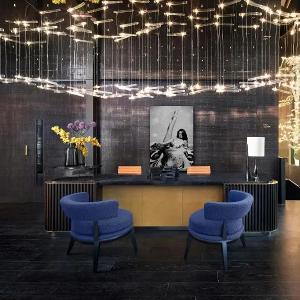 Hotel AMANO Covent Garden, хотел в Лондон