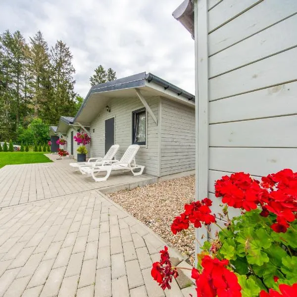 Domki nad Rozlewiskiem – hotel w mieście Barkowo