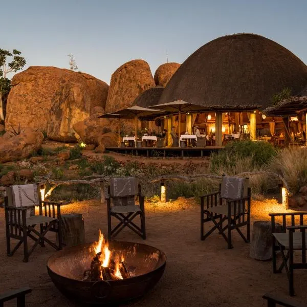 Mowani Mountain Camp โรงแรมในKhorixas