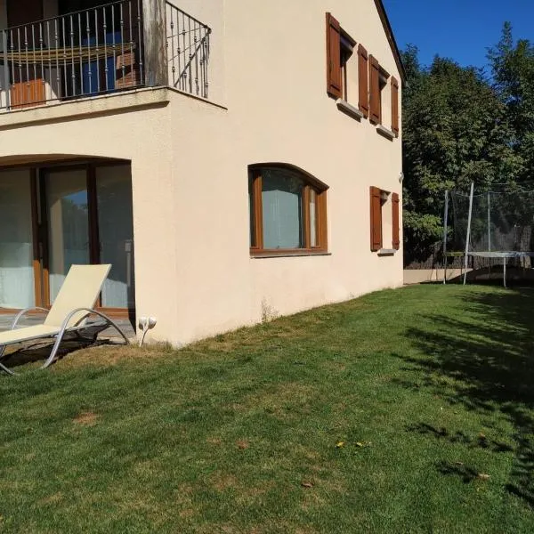 Relax y naturaleza en Bourg-Madame/Puigcerdà., hotel in Bourg-Madame