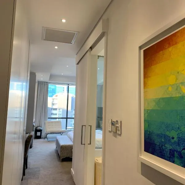 Sandton Skye Stylish Apartment free WIFI & Gym, hótel í Jóhannesarborg