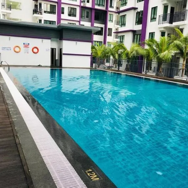 D'sarang Cinta Homestay Swimming Pool Melaka, hotel di Ayer Keroh