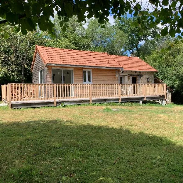 Petite maison Conjat, hotel in Saint-Priest-Palus