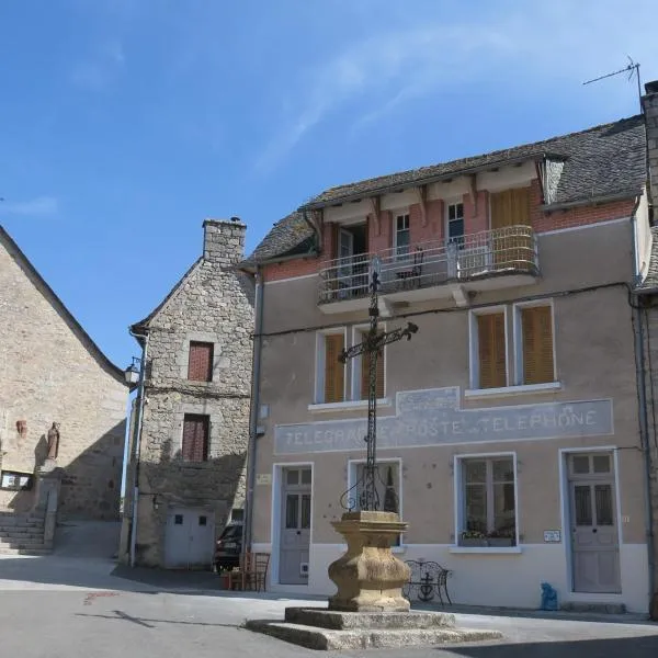 L'Ancien Poste, hotel en Sénergues