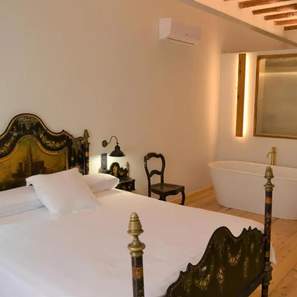 발라게르에 위치한 호텔 Lo Palauet de la Muralla