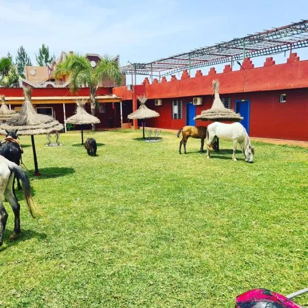 GITE TOURISTIQUE YASSMINE, hotel en Aït Kiatène