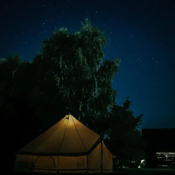 Rubeni, hotel v mestu Stāķi