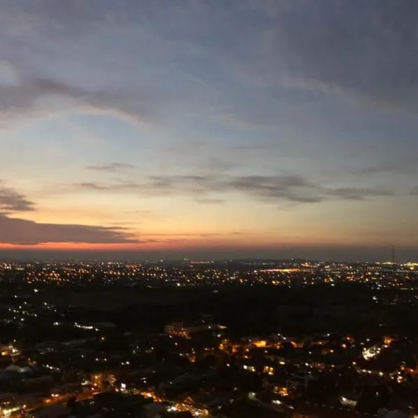 Cosmy Tanglin Apartment, hotel di Surabaya