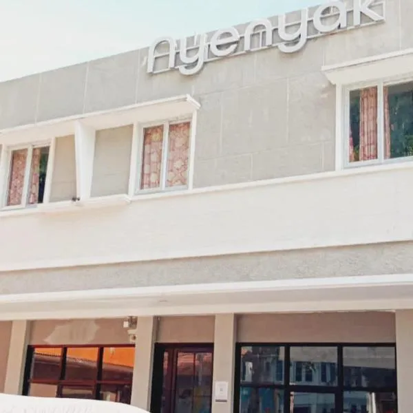 Nyenyak Senayan Benhil, hotel em Jakarta