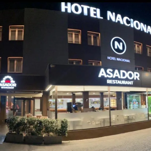Hotel Nacional, hotel en La Jonquera