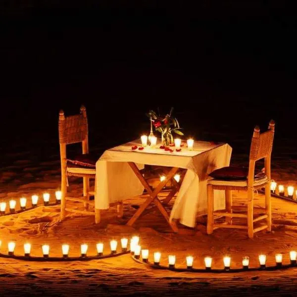 night camp camel trekking