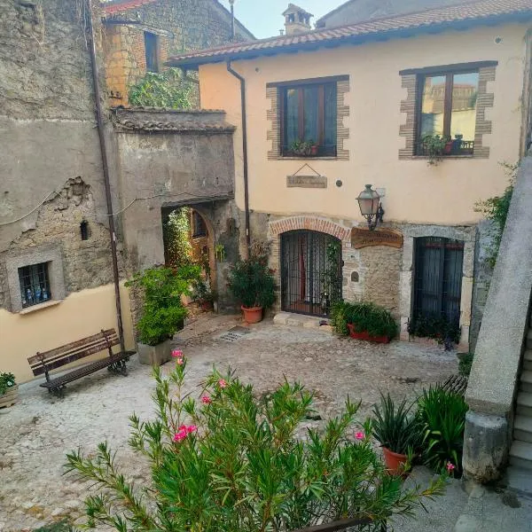 Il Cortile del Castello, hotel v destinácii Capena